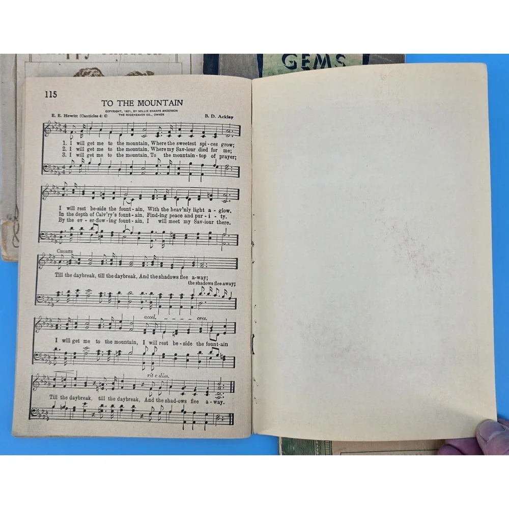 Lot of 4 Vintage Christian Song Books Paperback Hymns Choir Protestant Children‎